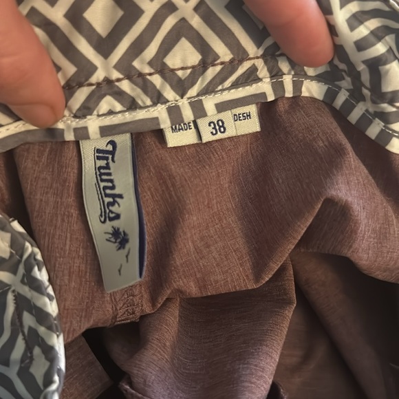 Size 38 Trunks brand shorts - Picture 2 of 4